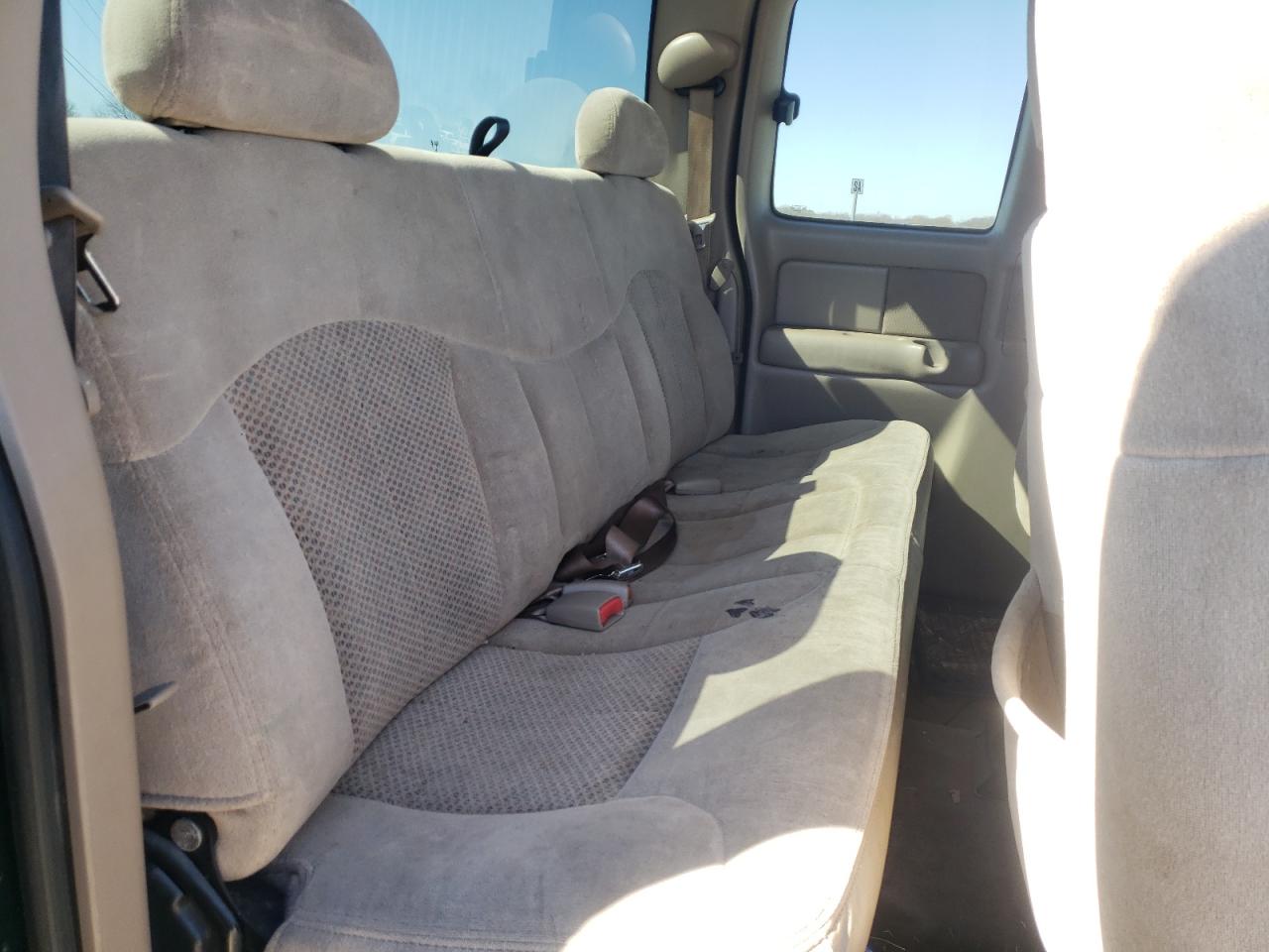 Photo 6 from auction – 2002 CHEVROLET SILVERADO with VIN 1GCHK29U32E133288