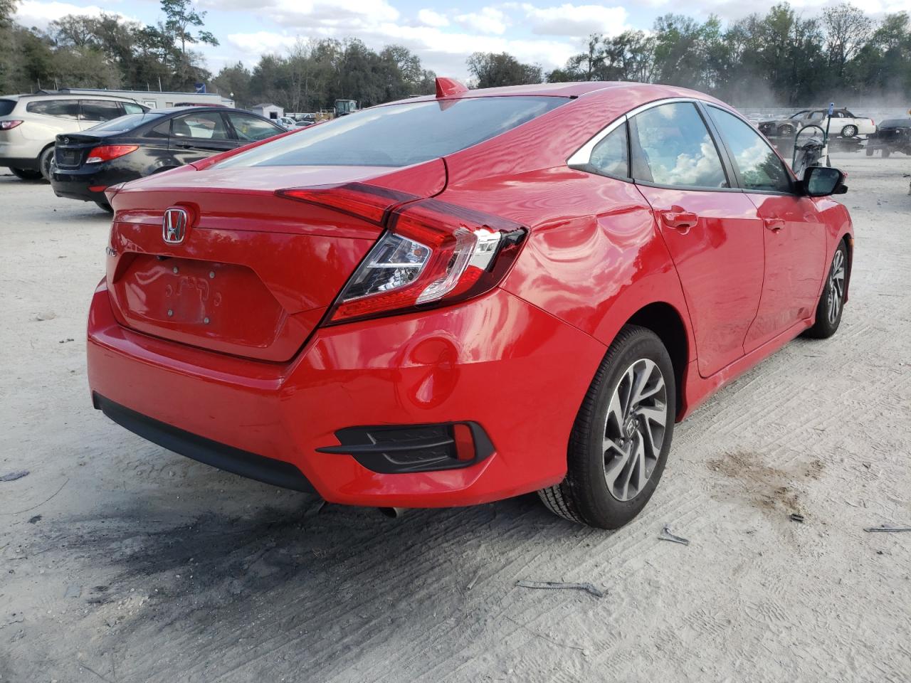 Photo 4 from auction – 2018 HONDA CIVIC EX with VIN 2HGFC2F73JH533735