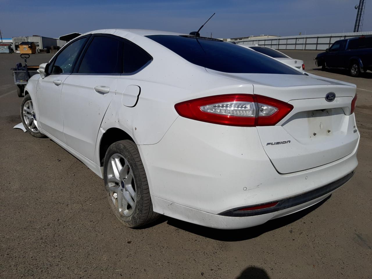 Photo 3 from auction – 2016 FORD FUSION SE with VIN 3FA6P0HD5GR328852