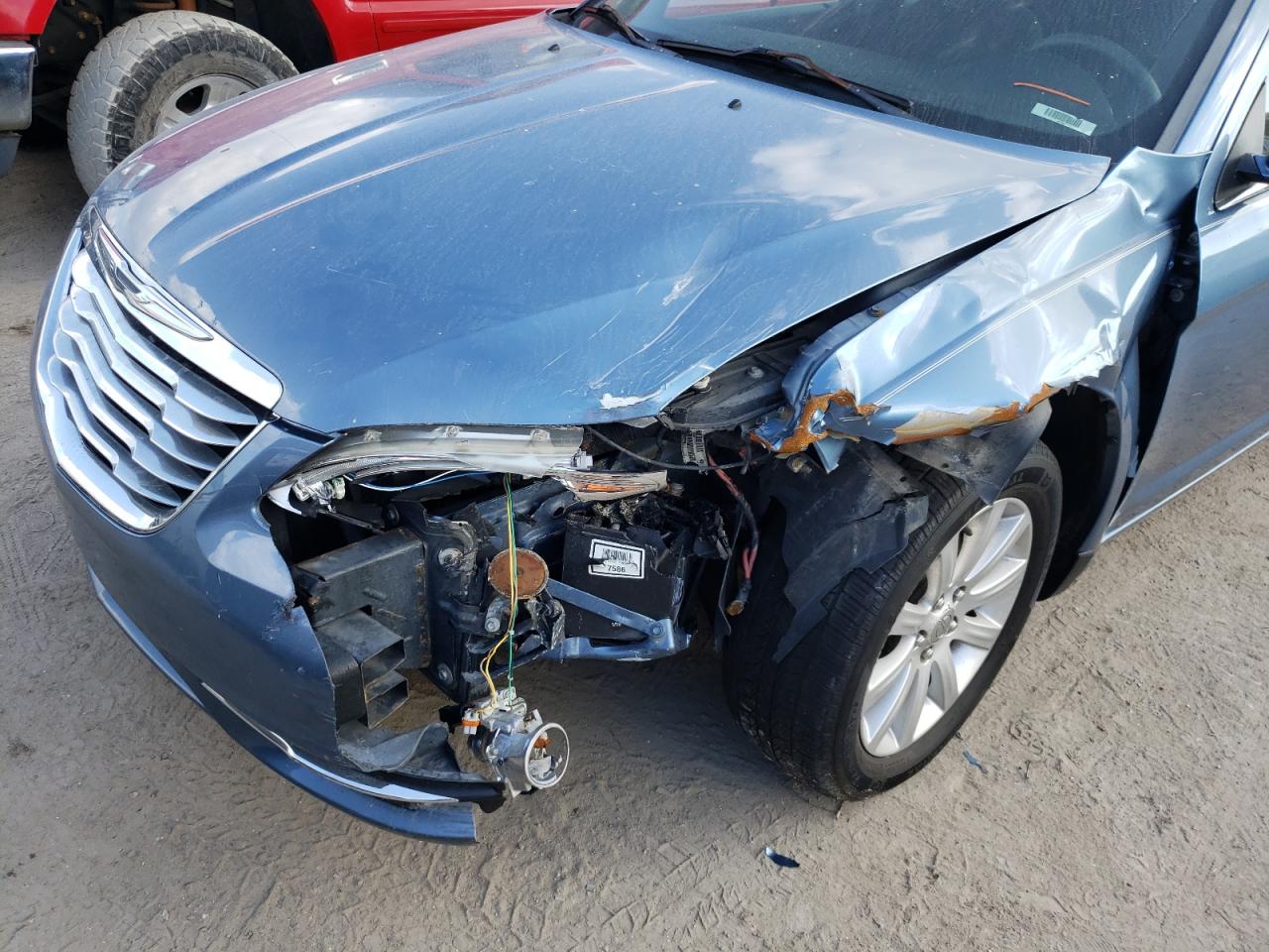Photo 9 from auction – 2011 CHRYSLER 200 TOURIN with VIN 1C3BC1FG7BN532818