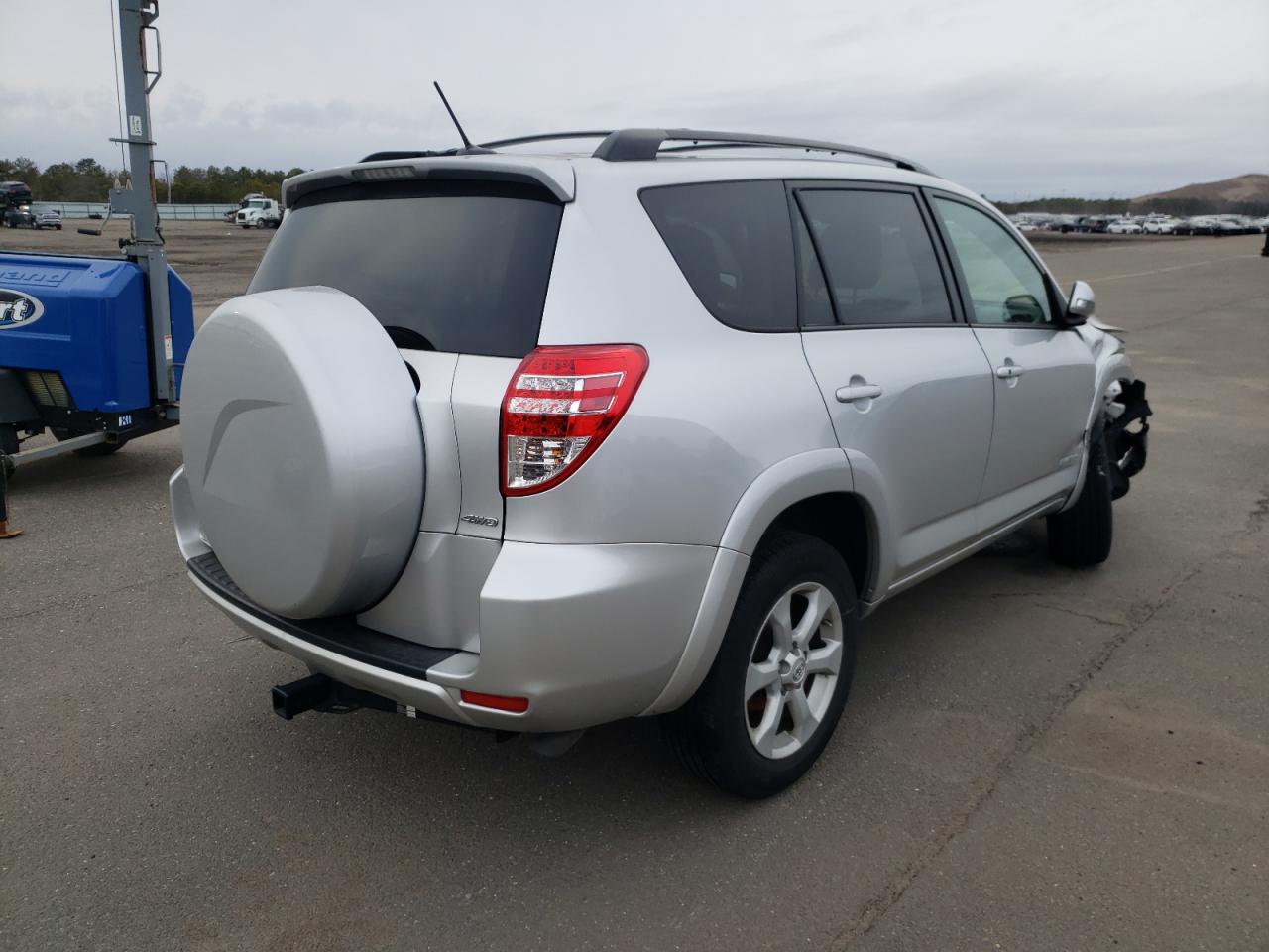 Photo 4 from auction – 2012 TOYOTA RAV4 LIMIT with VIN 2T3DF4DV5CW263730