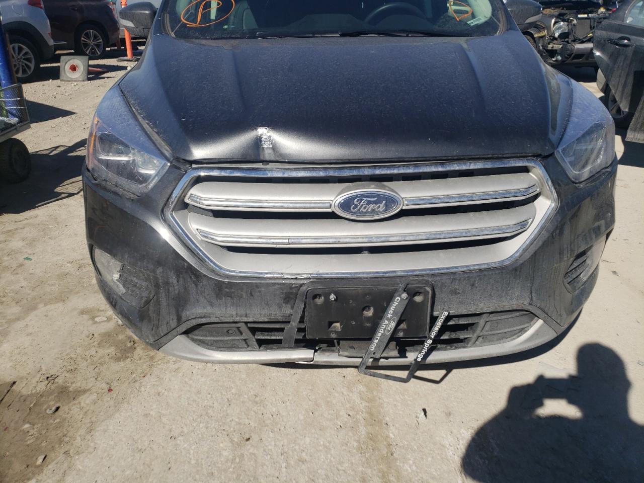 Photo 9 from auction – 2019 FORD ESCAPE TIT with VIN 1FMCU9J96KUB02137