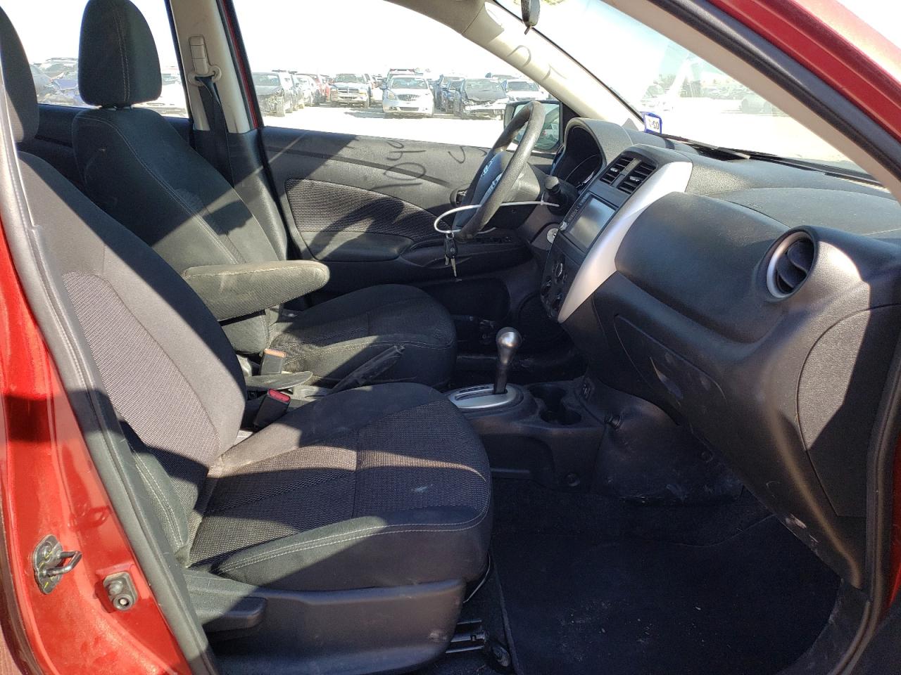Photo 5 from auction – 2019 NISSAN VERSA S with VIN 3N1CN7AP1KL804917