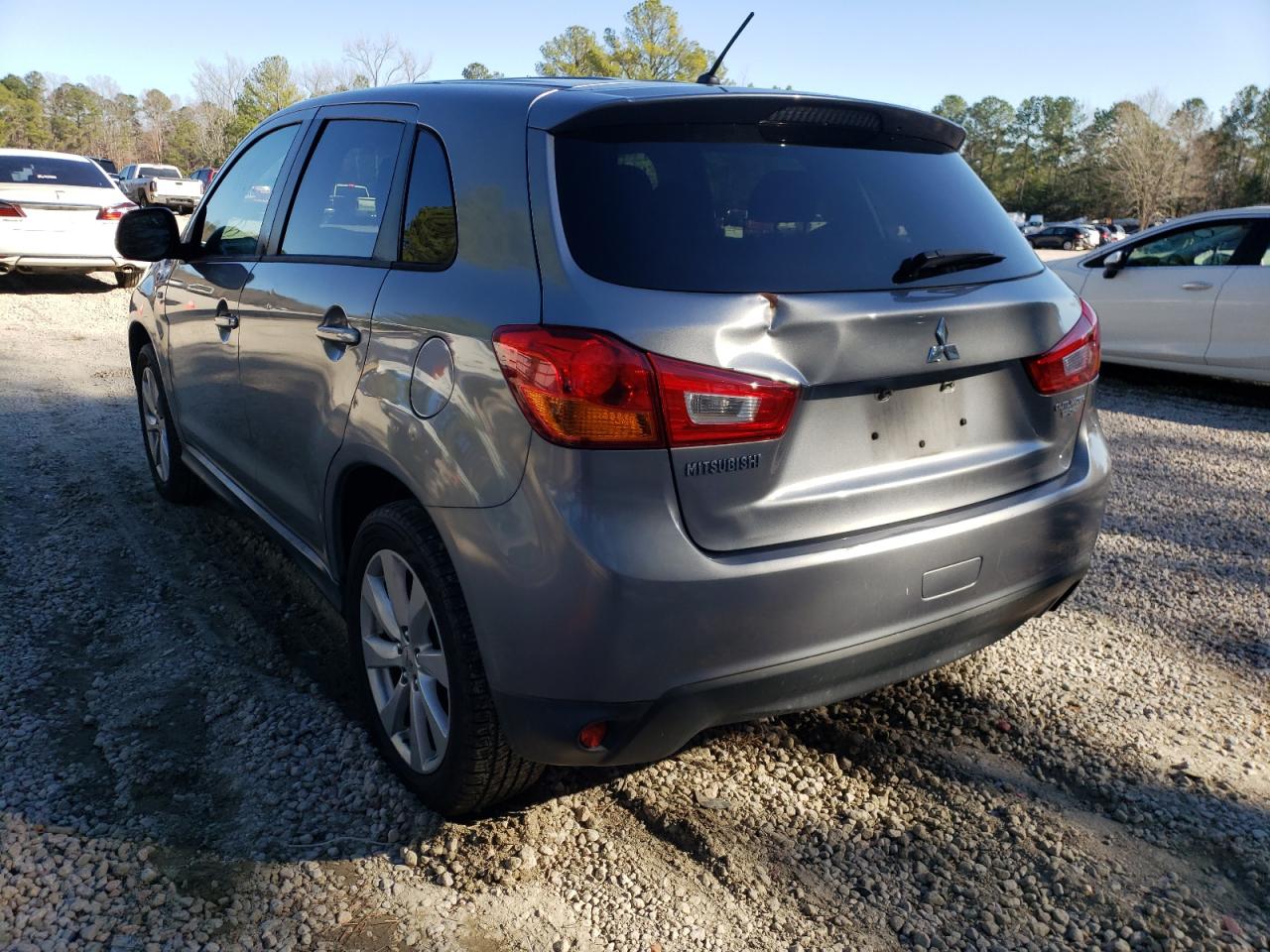 Photo 3 from auction – 2015 MITSUBISHI OUTLANDER with VIN 4A4AP3AUXFE061301