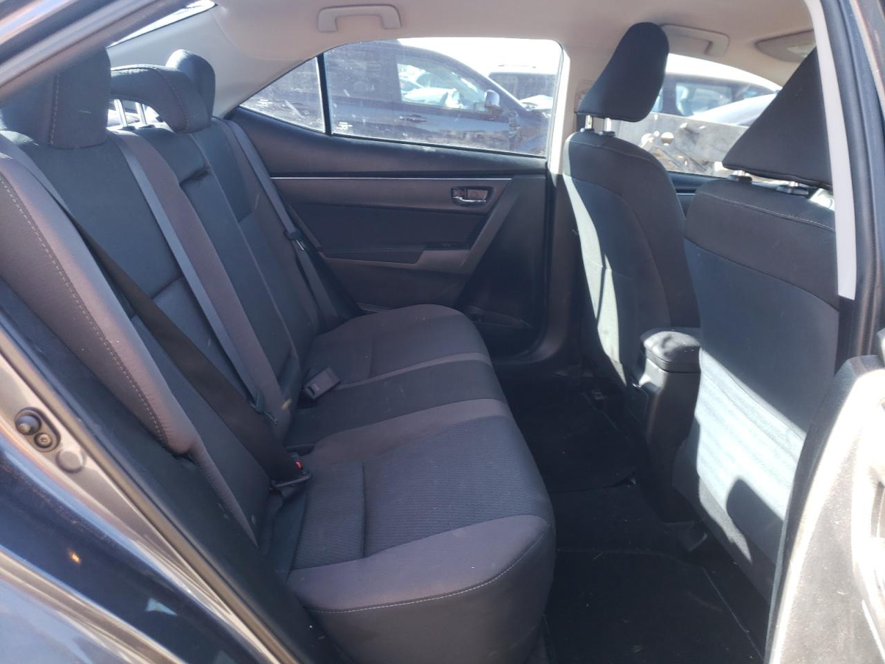 Фото 6 с аукциона – 2017 TOYOTA COROLLA L с VIN 5YFBURHEXHP608644