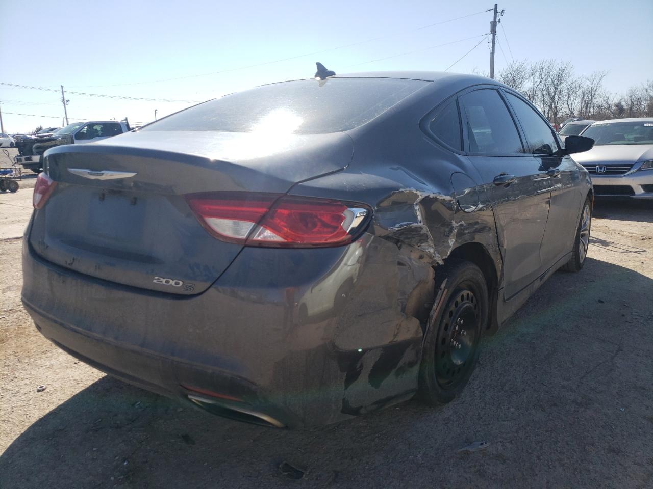 Photo 4 from auction – 2016 CHRYSLER 200 S with VIN 1C3CCCBB0GN157775