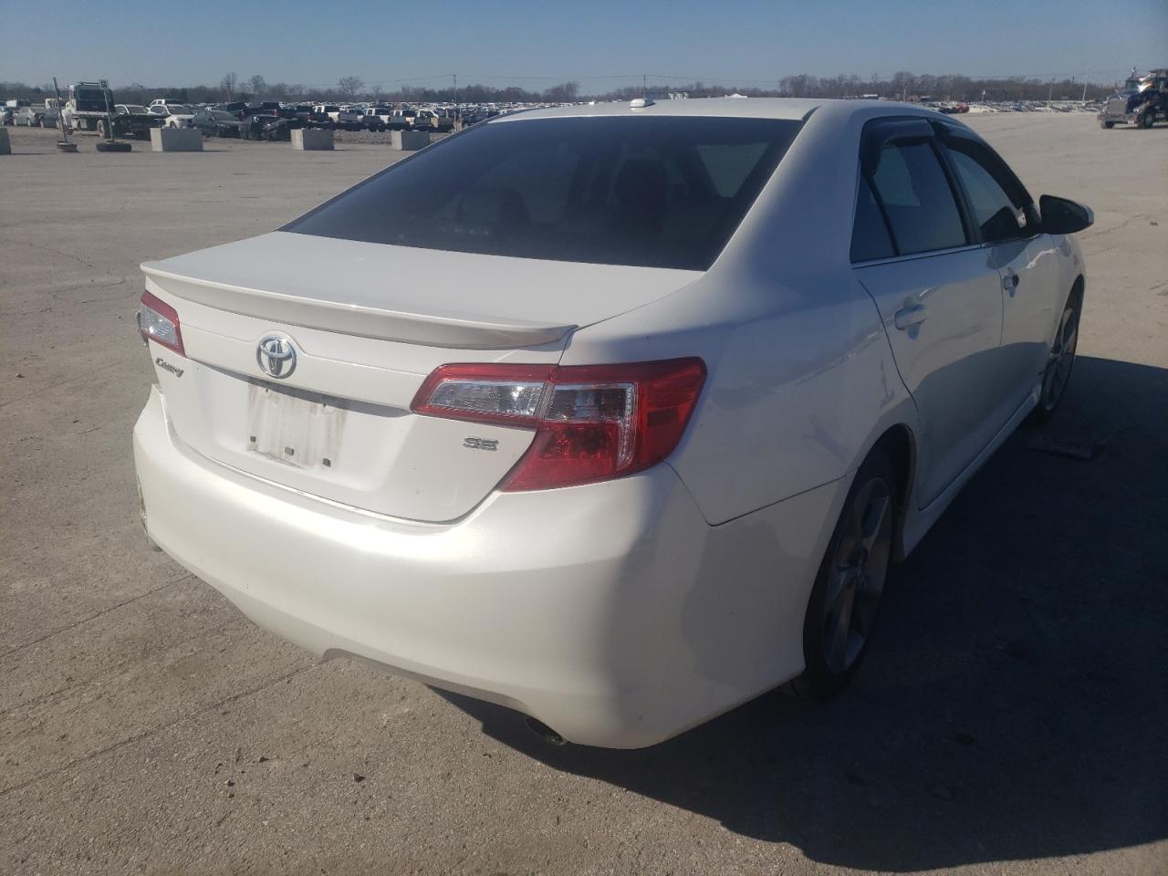 Photo 4 from auction – 2012 TOYOTA CAMRY BASE with VIN 4T1BF1FK9CU627150