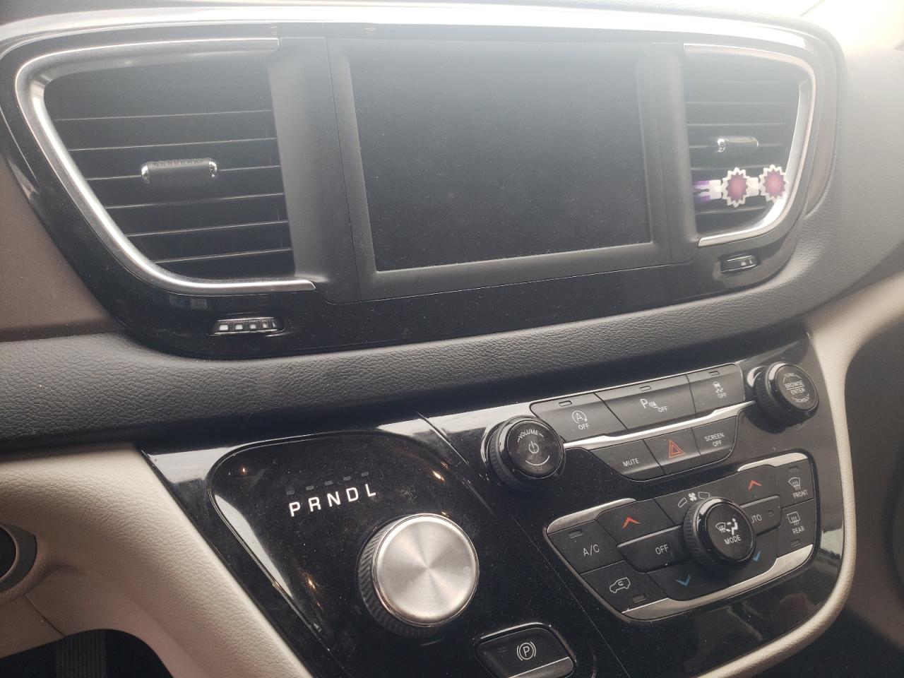 صورة رقم 9 من المزاد - 2018 CHRYSLER PACIFICA T مع VIN 2C4RC1BG1JR277276