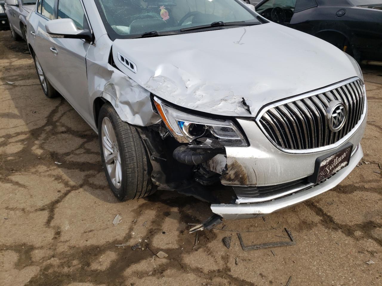Photo 9 from auction – 2015 BUICK LACROSSE with VIN 1G4GB5G31FF224918