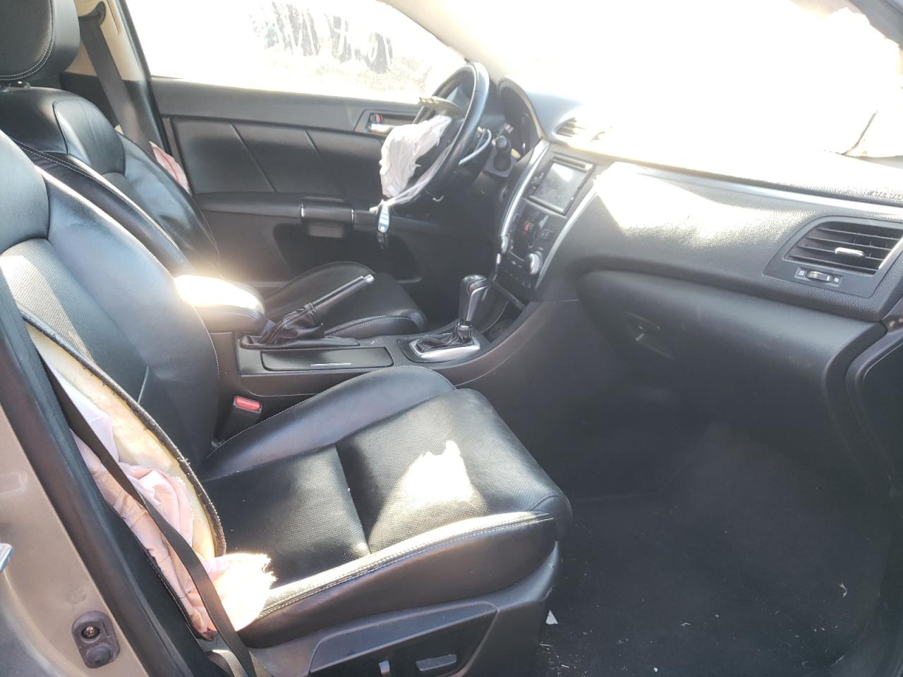 Photo 5 from auction – 2013 SUZUKI KIZASHI SP with VIN JS2RF9A82D6100429