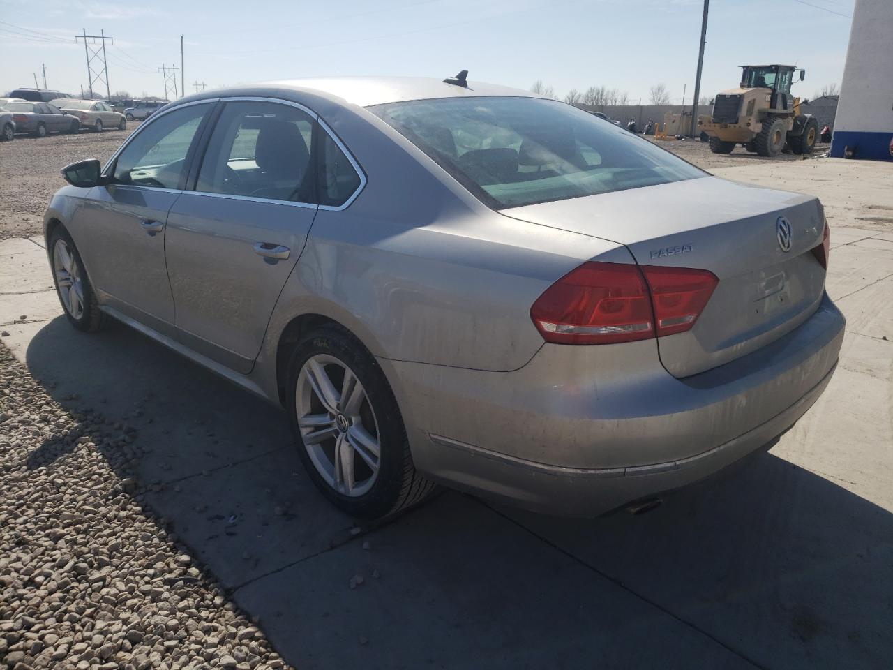 Photo 3 from auction – 2012 VOLKSWAGEN PASSAT SE with VIN 1VWBN7A39CC017083