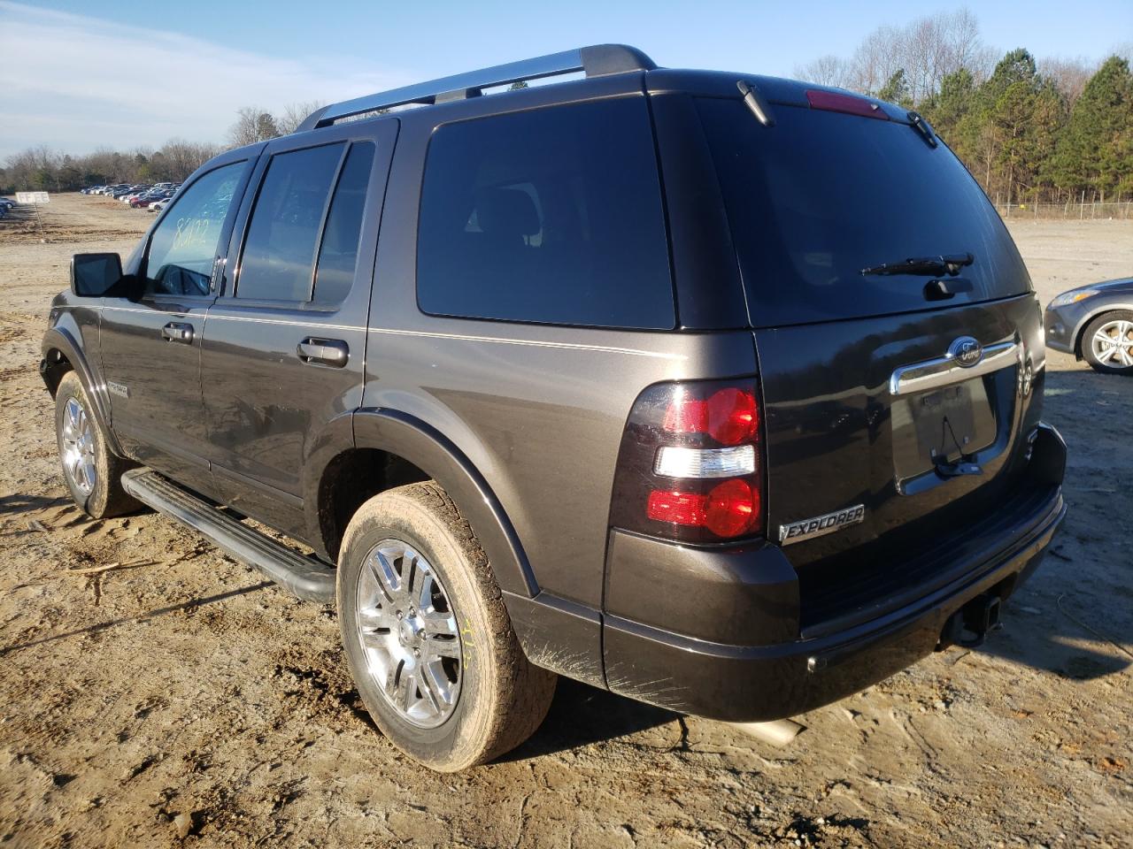 Photo 3 from auction – 2006 FORD EXPLORER L with VIN 1FMEU75806UA38293