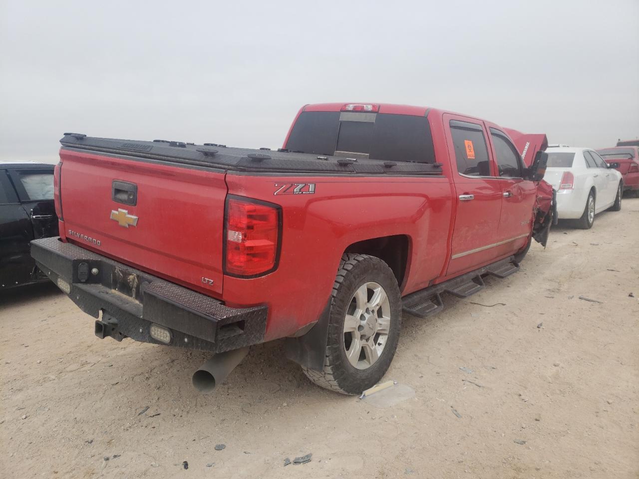 Photo 4 from auction – 2018 CHEVROLET SILVERADO with VIN 1GC1KWEY5JF119094