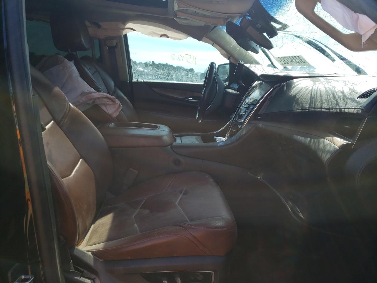 Photo 5 from auction – 2015 CADILLAC ESCALADE L with VIN 1GYS4BKJ5FR100463