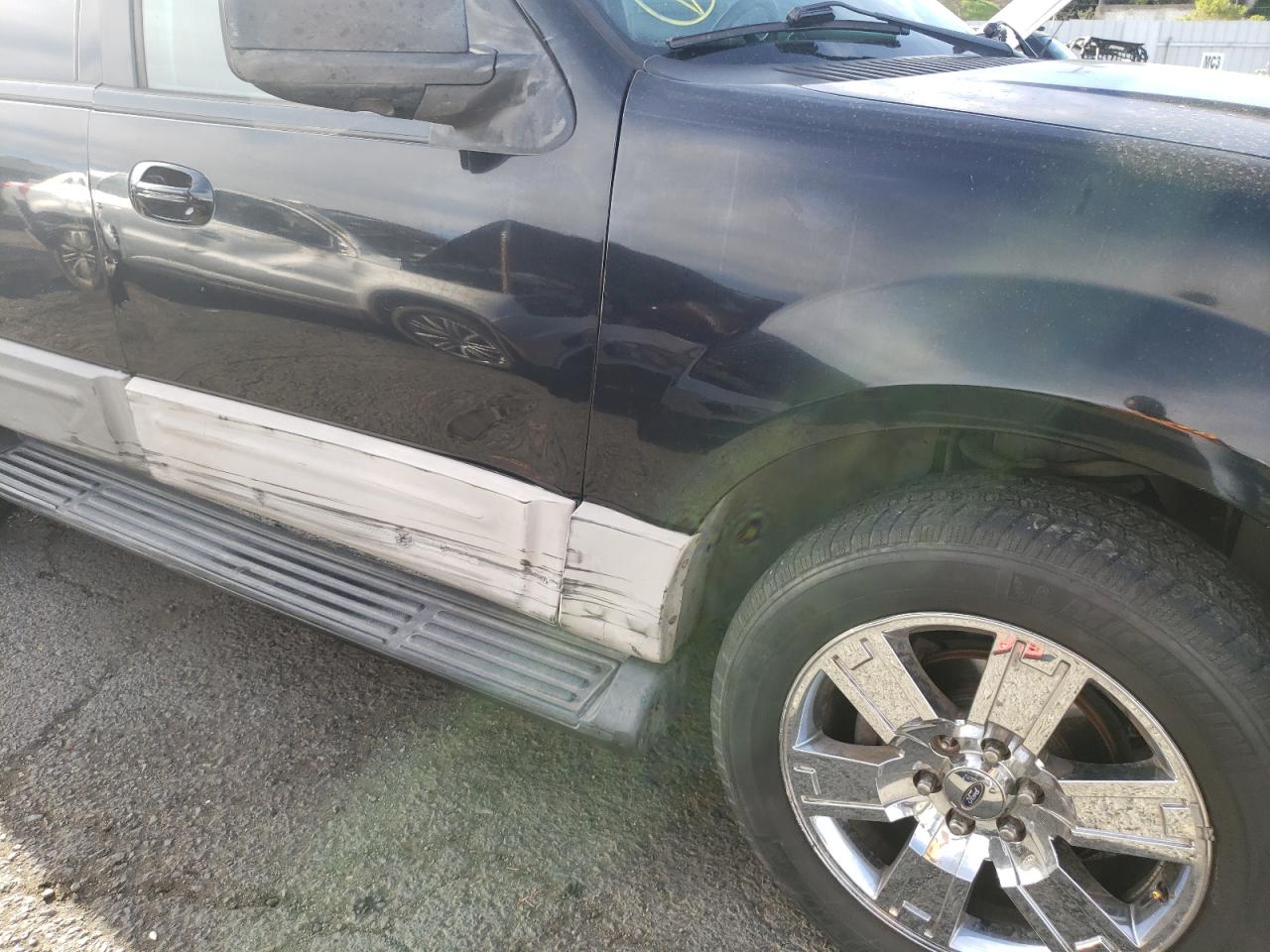 Photo 9 from auction – 2003 FORD EXPEDITION with VIN 1FMRU15W43LB77390