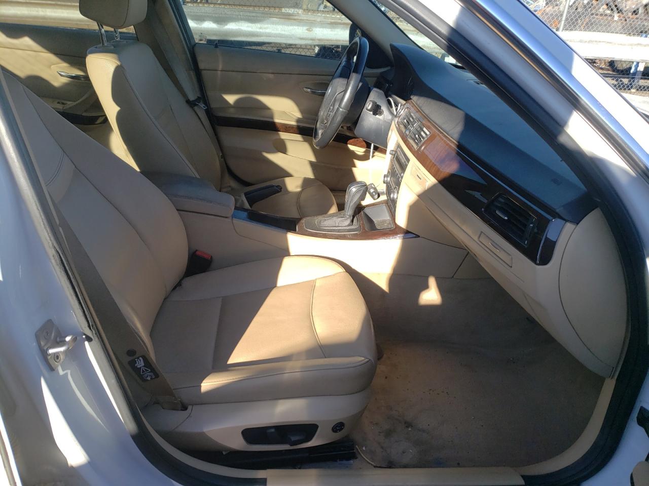 Photo 5 from auction – 2011 BMW 335 XI with VIN WBAPL5G5XBNN23937
