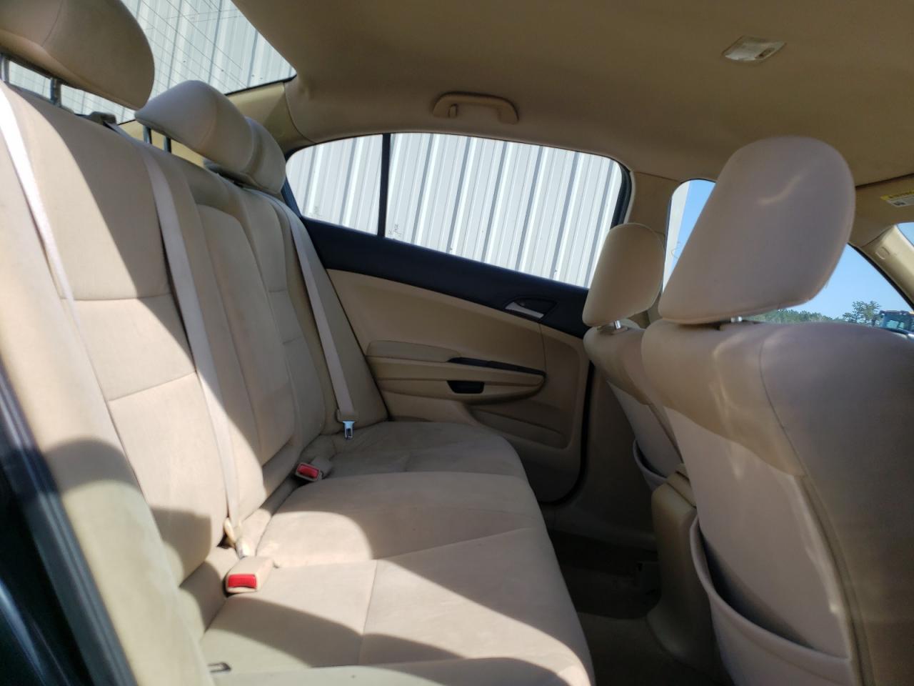 Photo 6 from auction – 2011 HONDA ACCORD LXP with VIN 1HGCP2F44BA070887