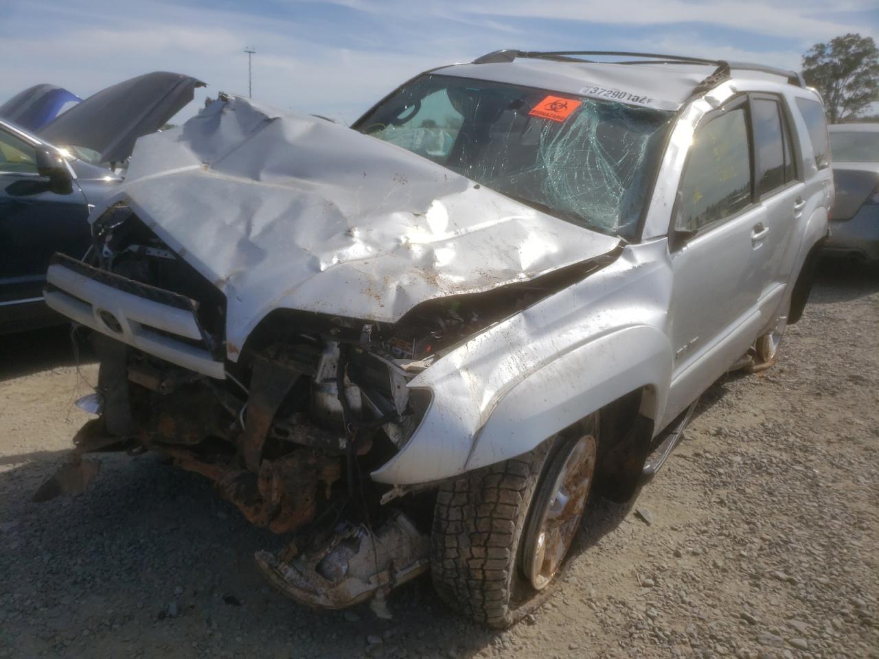 Photo 2 from auction – 2004 TOYOTA 4RUNNER SR with VIN JTEBU14RX48017838
