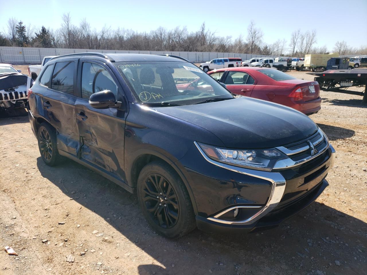 MITSUBISHI OUTLANDER 2018 with VIN JA4AD3A33JZ019426 - Photo from auction