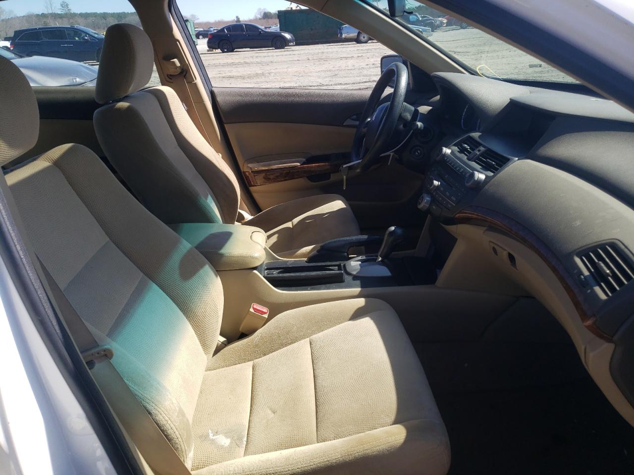 Photo 5 from auction – 2010 HONDA ACCORD EX with VIN 1HGCP2F73AA093618