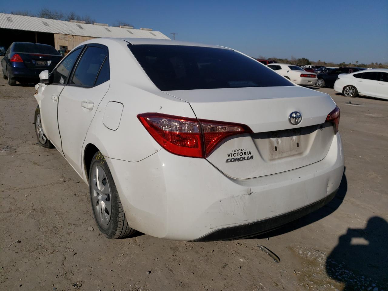 Фото 3 с аукциона – 2017 TOYOTA COROLLA L с VIN 5YFBURHEXHP718206