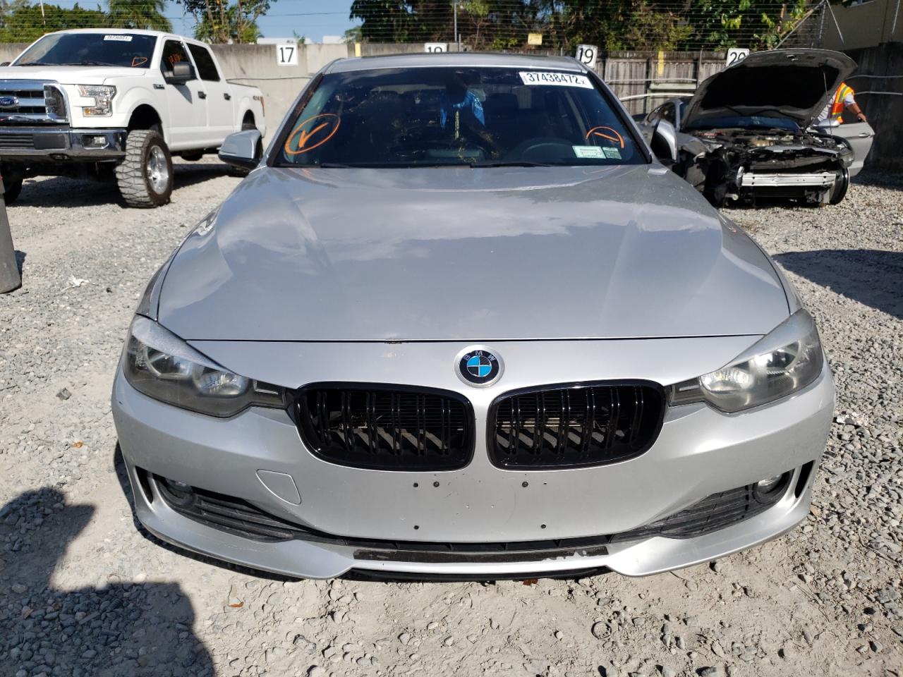 Photo 9 from auction – 2014 BMW 320 I XDRI with VIN WBA3C3G51ENS72734