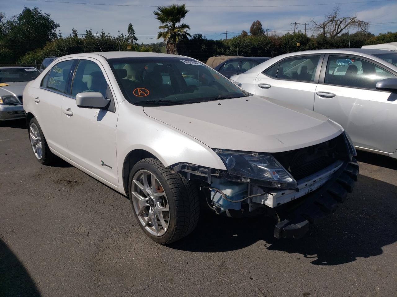 FORD FUSION HYB 2011 with VIN 3FADP0L36BR110384 - Photo from auction