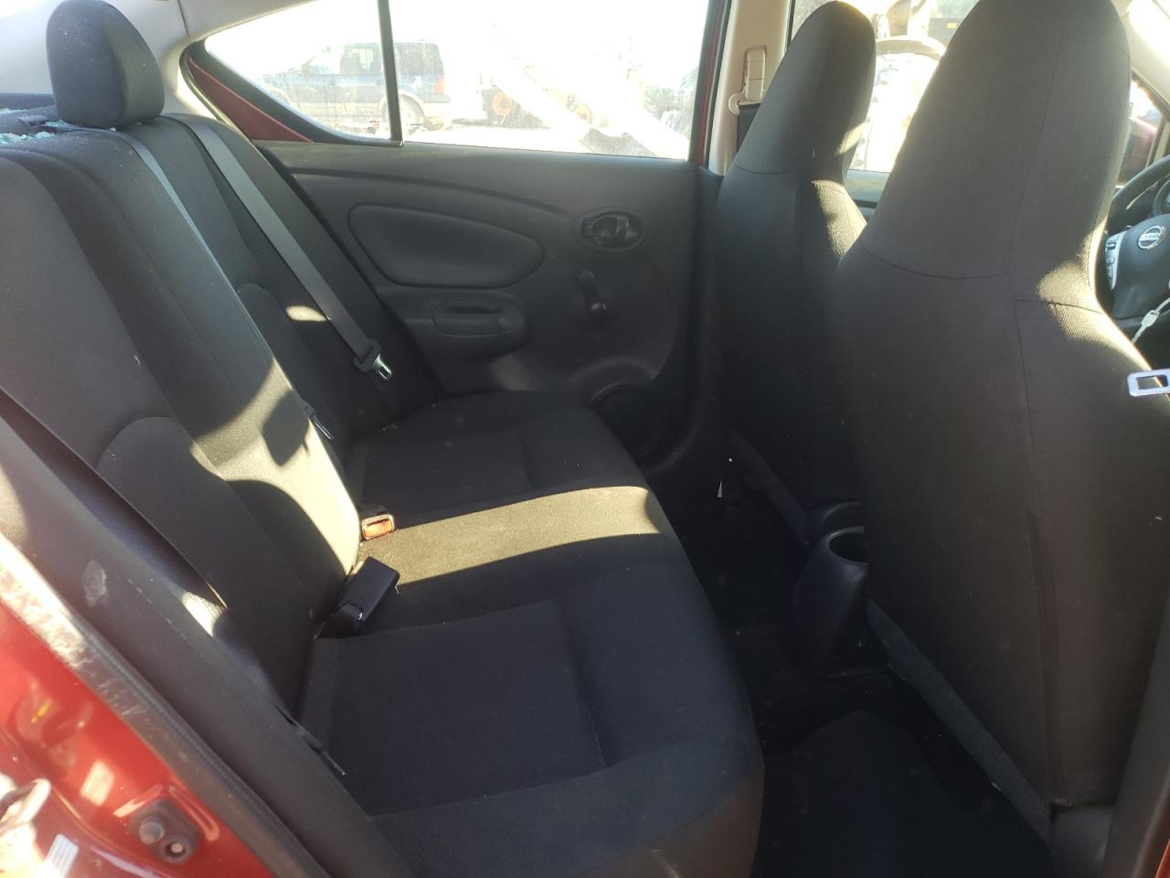 Photo 6 from auction – 2017 NISSAN VERSA S with VIN 3N1CN7AP5HL893710
