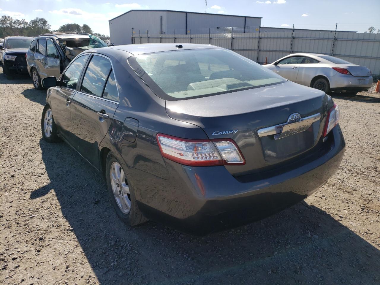 Photo 3 from auction – 2011 TOYOTA CAMARY with VIN 4T1BB3EK6BU130970