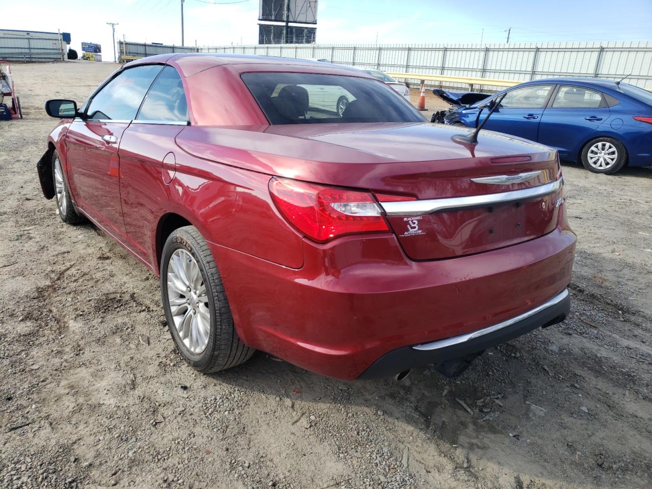 Photo 3 from auction – 2014 CHRYSLER 200 LIMITE with VIN 1C3BCBFGXEN135050