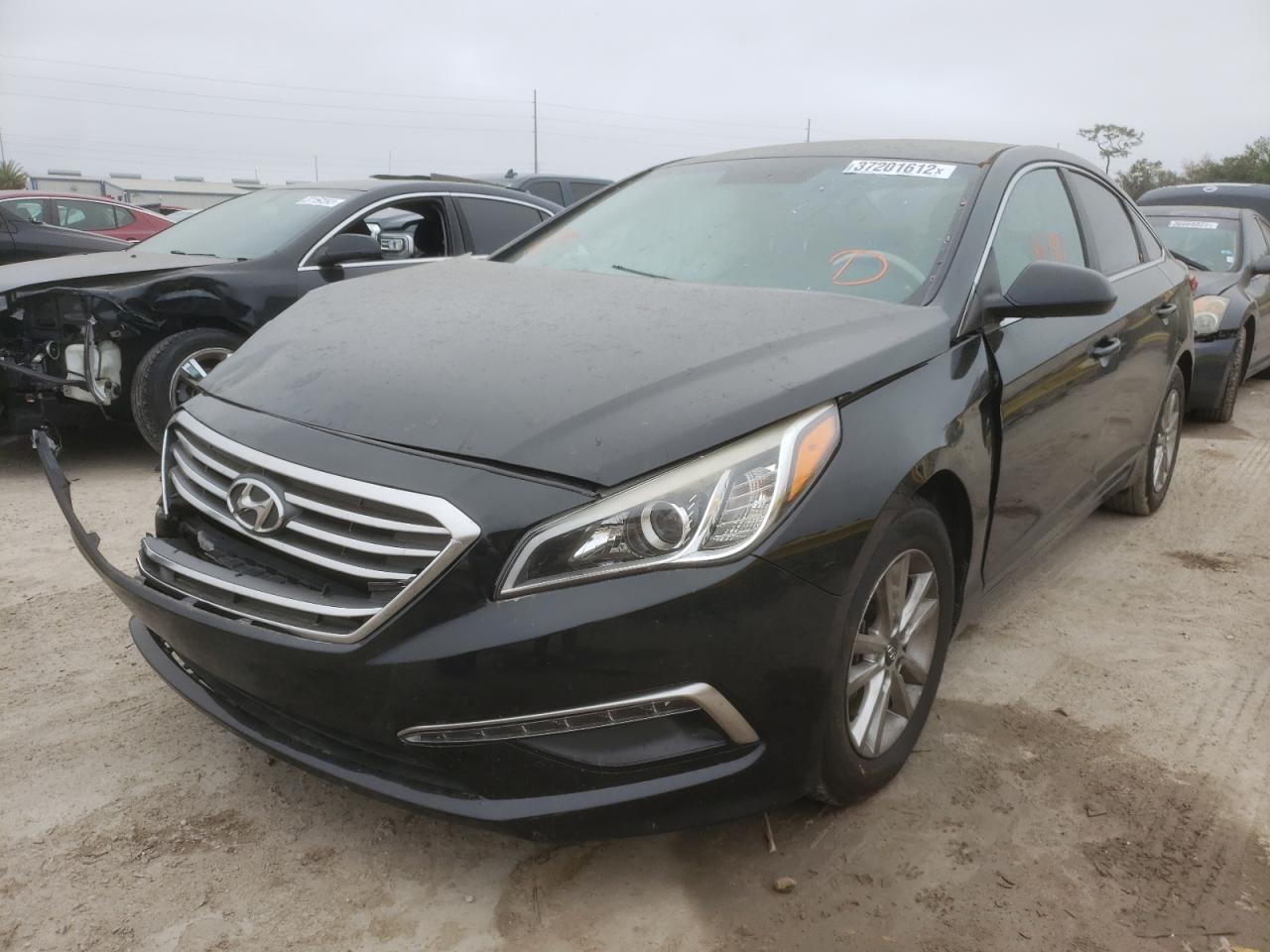 Photo 2 from auction – 2015 HYUNDAI SONATA SE with VIN 5NPE24AF0FH233849