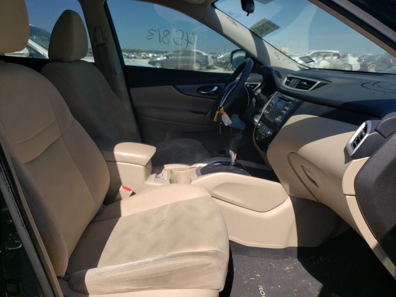 Photo 5 from auction – 2016 NISSAN ROGUE S with VIN 5N1AT2MT6GC830823