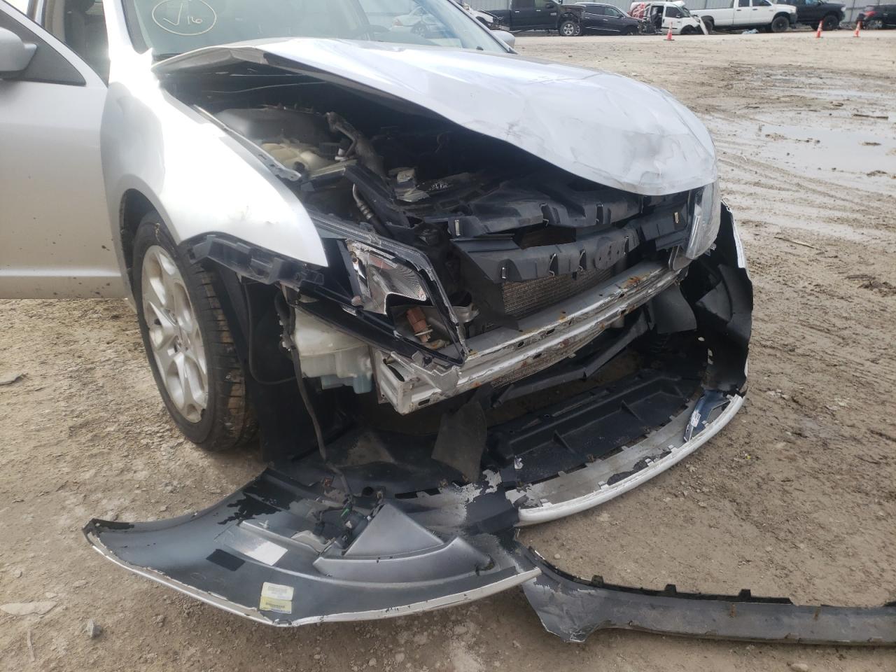 Photo 9 from auction – 2011 FORD FUSION SE with VIN 3FAHP0HA8BR336662