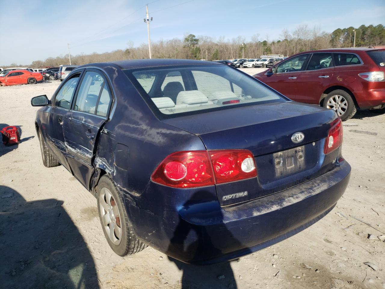 صورة رقم 3 من المزاد - 2006 KIA OPTIMA LX مع VIN KNAGE123365053653