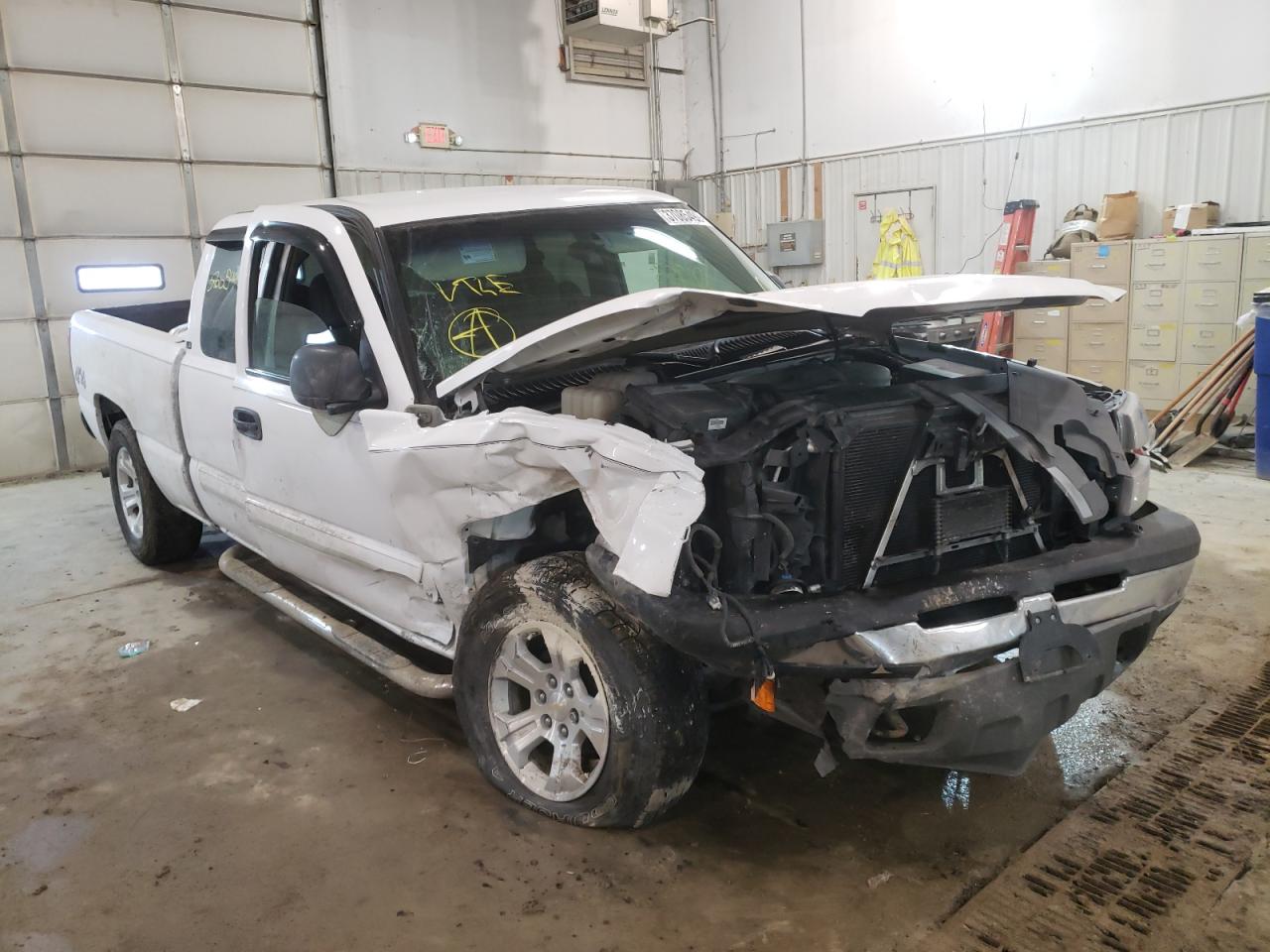 CHEVROLET SILVERADO 2003 с VIN 2GCEK19T631131946 - Фото с аукциона