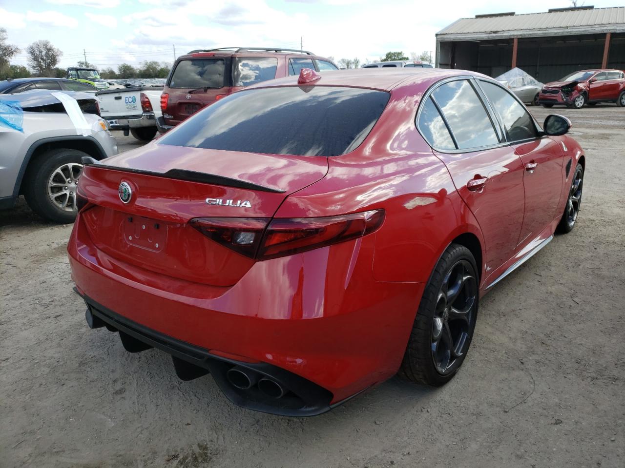 Photo 4 from auction – 2018 ALFA ROMEO GIULIA QUA with VIN ZARFAEAV4J7567258