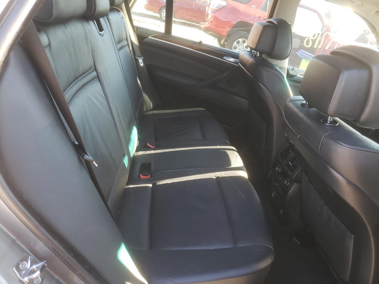 Photo 6 from auction – 2008 BMW X5 3.0I with VIN 5UXFE43528L035478