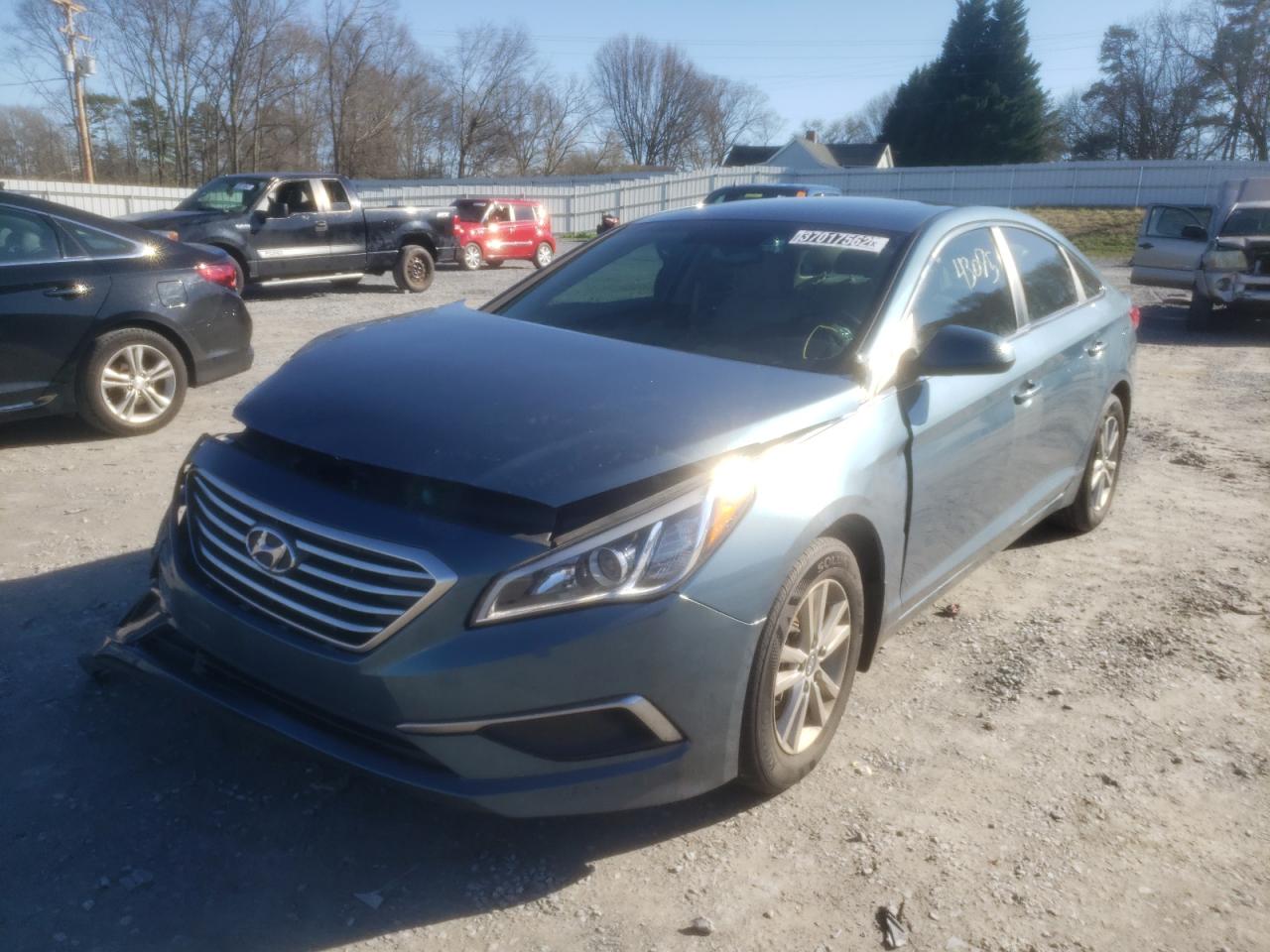 Photo 2 from auction – 2017 HYUNDAI SONATA SE with VIN 5NPE24AF4HH498129