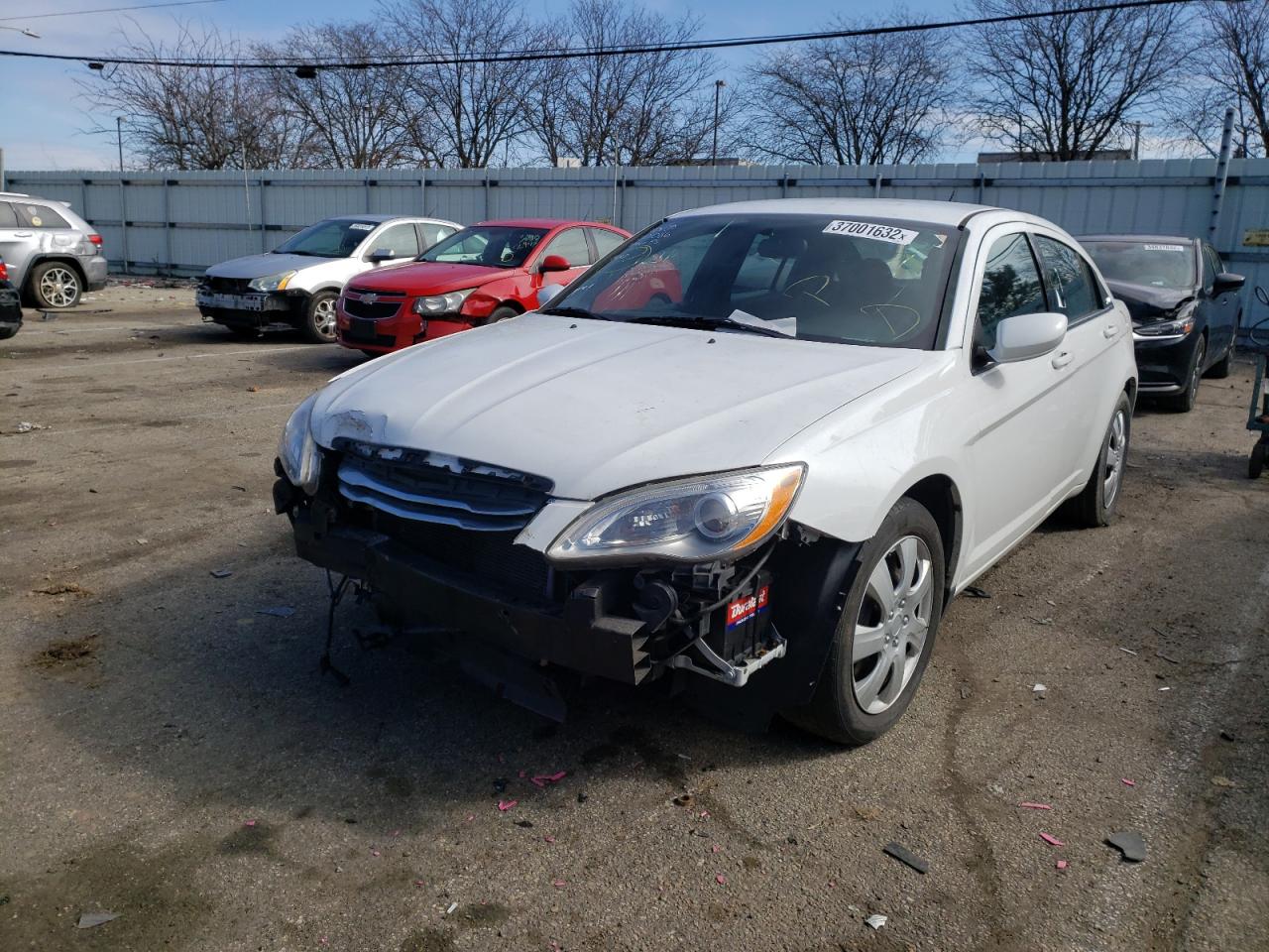Photo 2 from auction – 2014 CHRYSLER 200 LX with VIN 1C3CCBAB1EN210086