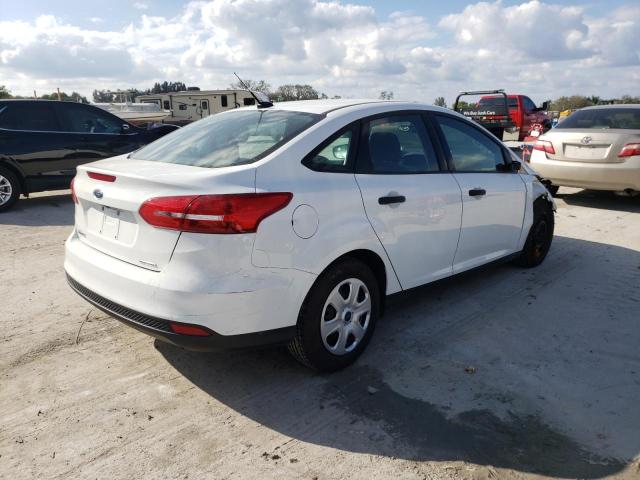 Photo 4 from auction – 2015 FORD FOCUS S with VIN 1FADP3E28FL345508