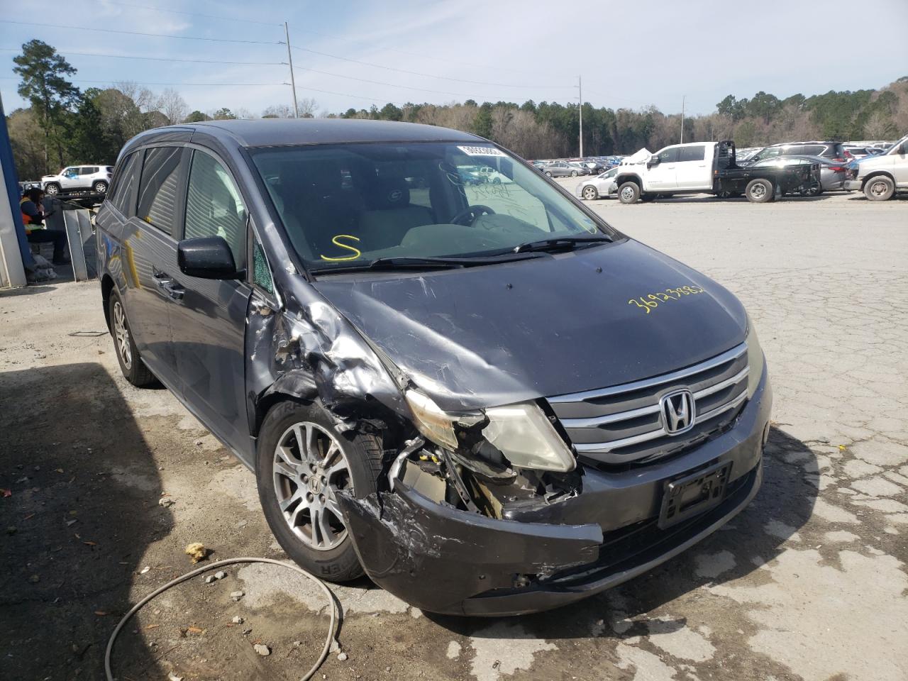 HONDA ODYSSEY EX 2011 with VIN 5FNRL5H43BB010190 - Photo from auction