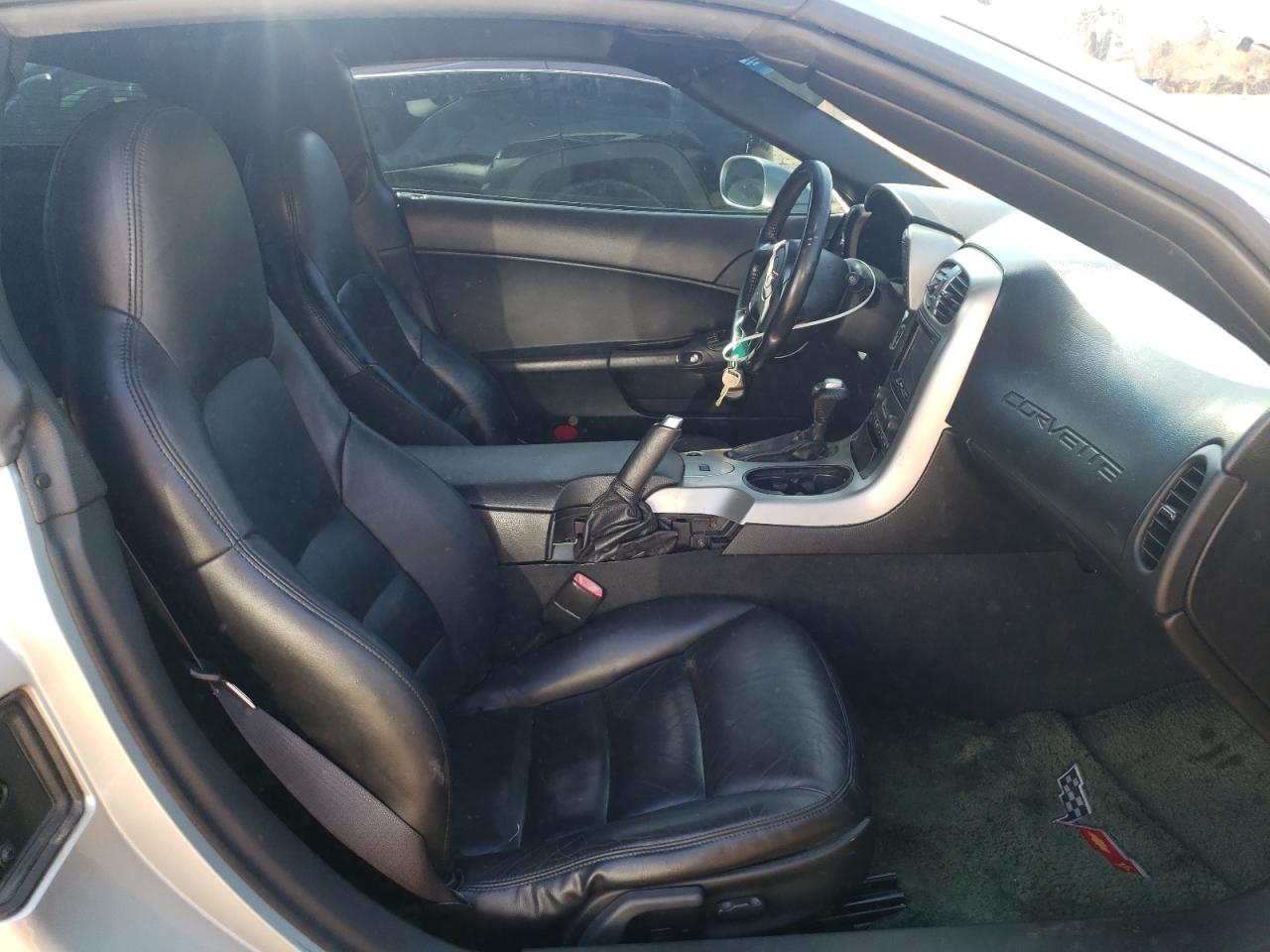 Photo 5 from auction – 2005 CHEVROLET CORVETTE with VIN 1G1YY22U555111735