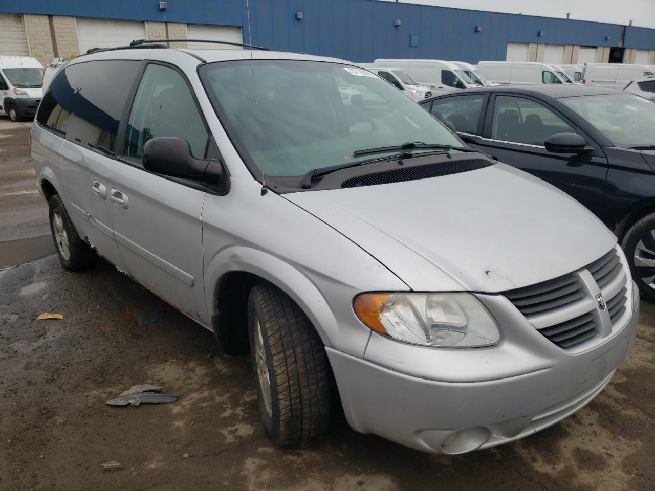 DODGE GRAND CARA 2007 with VIN 2D4GP44L07R287591 - Photo from auction