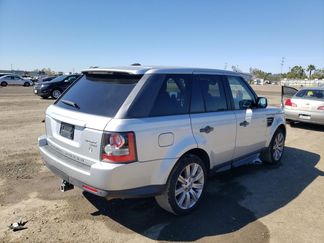 Photo 4 from auction – 2010 LAND ROVER RANGE ROVE with VIN SALSK2D4XAA241211