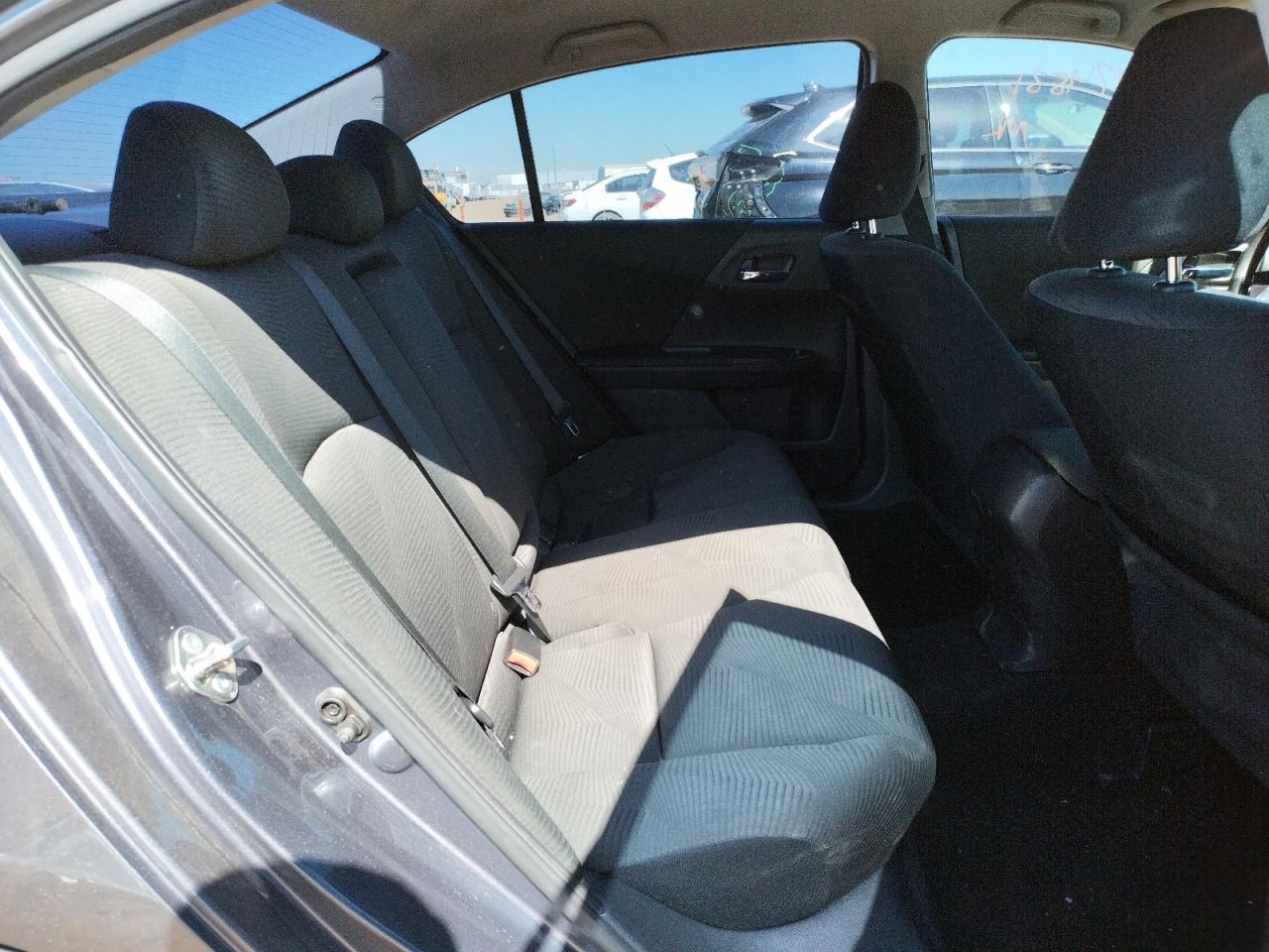 Photo 6 from auction – 2015 HONDA ACCORD LX with VIN 1HGCR2F35FA120820