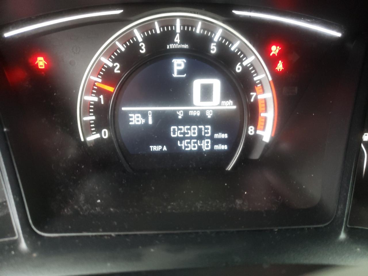 Photo 8 from auction – 2018 HONDA CIVIC LX with VIN 19XFC2F57JE203542