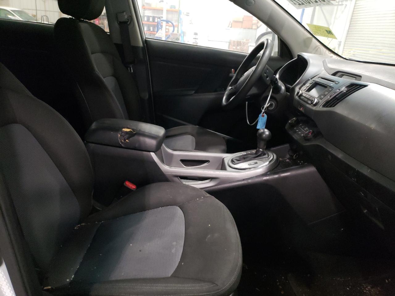 Photo 5 from auction – 2015 KIA SPORTAGE L with VIN KNDPBCAC3F7756196