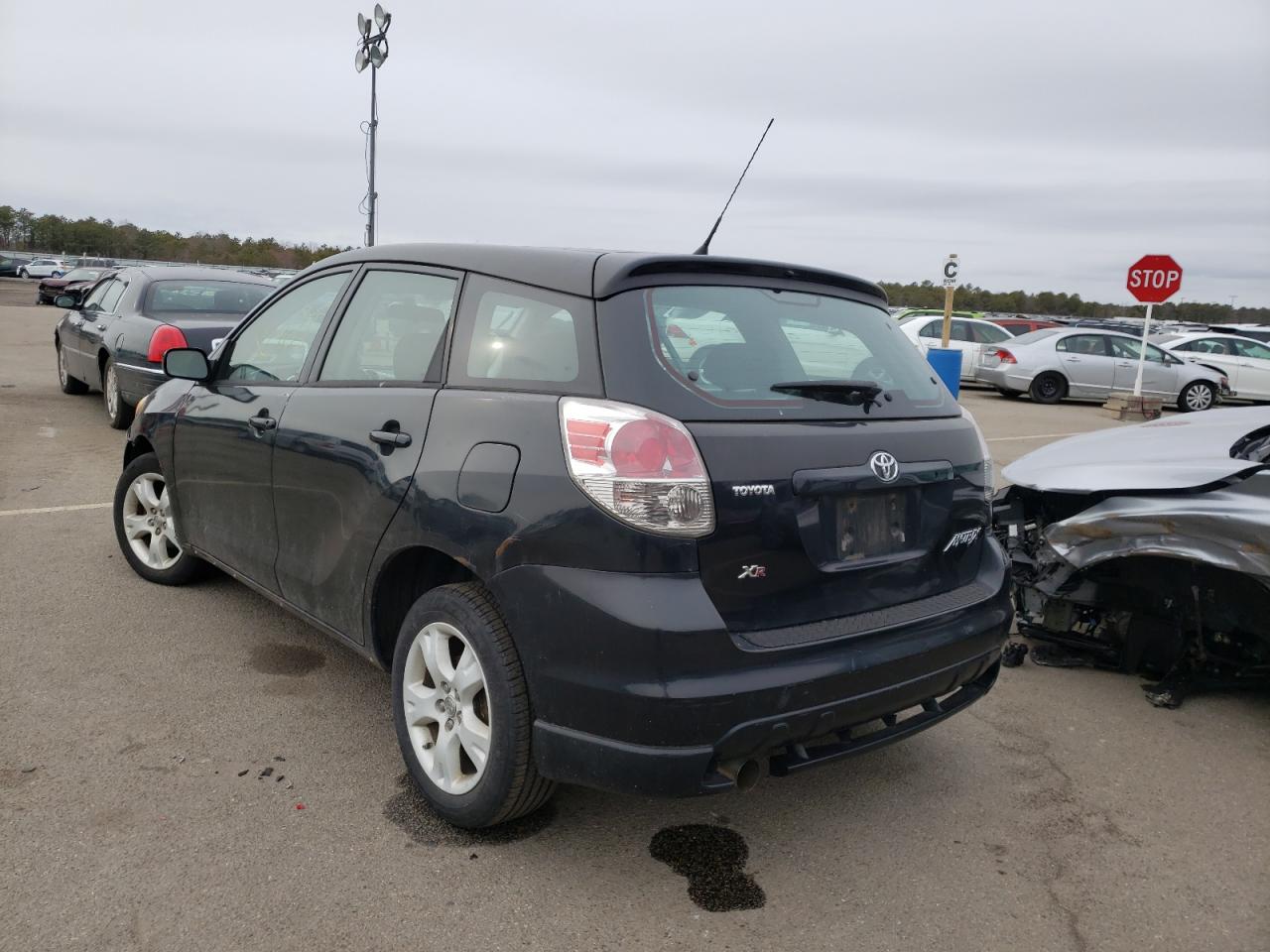 Photo 3 from auction – 2004 TOYOTA MATRIX with VIN 2T1KR32E35C350857