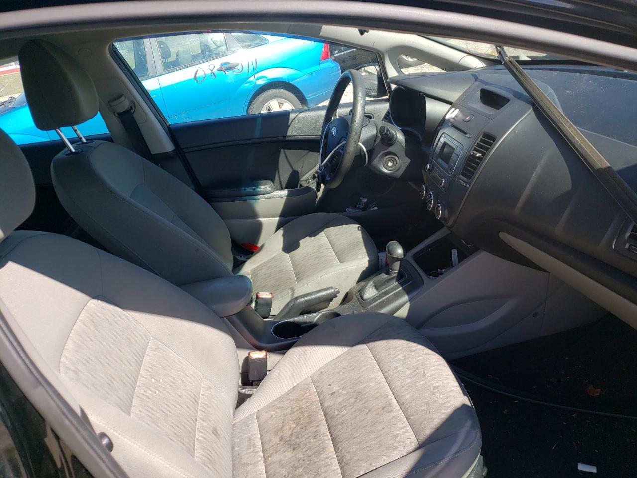 Photo 5 from auction – 2016 KIA FORTE LX with VIN KNAFK4A63G5538085