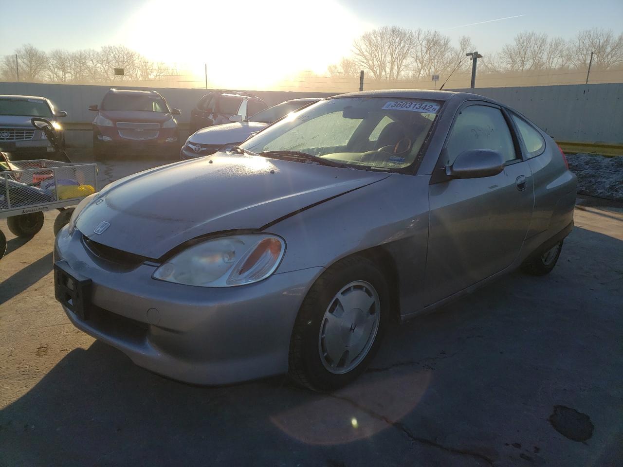 Photo 2 from auction – 2000 HONDA INSIGHT with VIN JHMZE1359YT001212